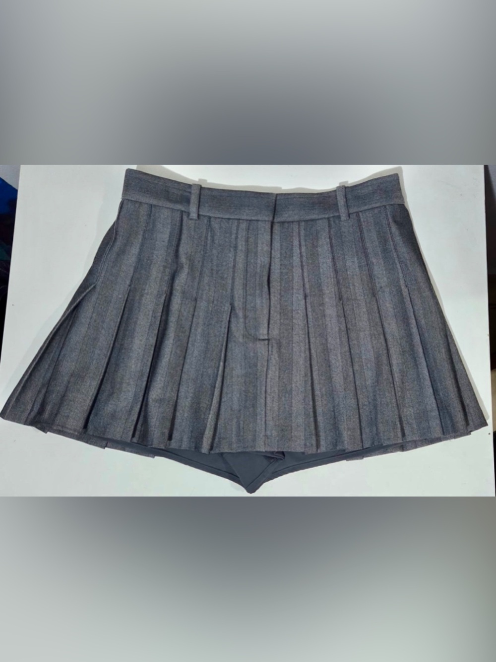 Abercrombie & Fitch Charcoal Pleated Skort